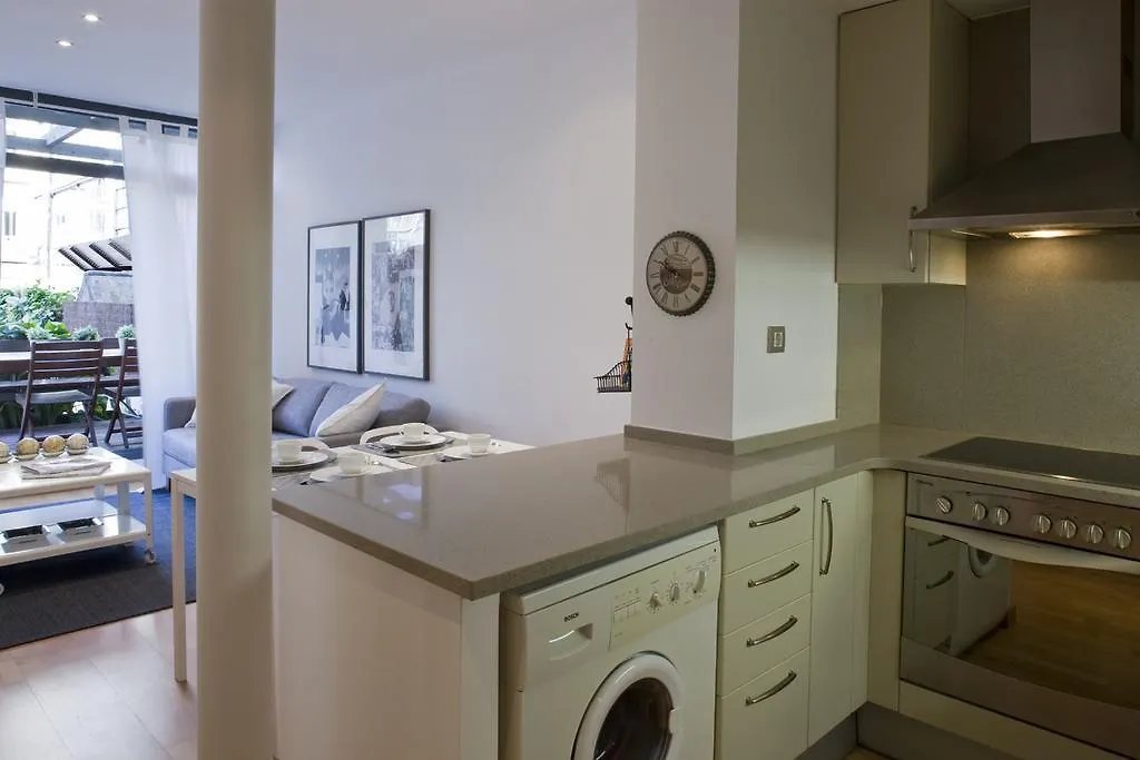 Flateli Lluria Apartment Barcelona